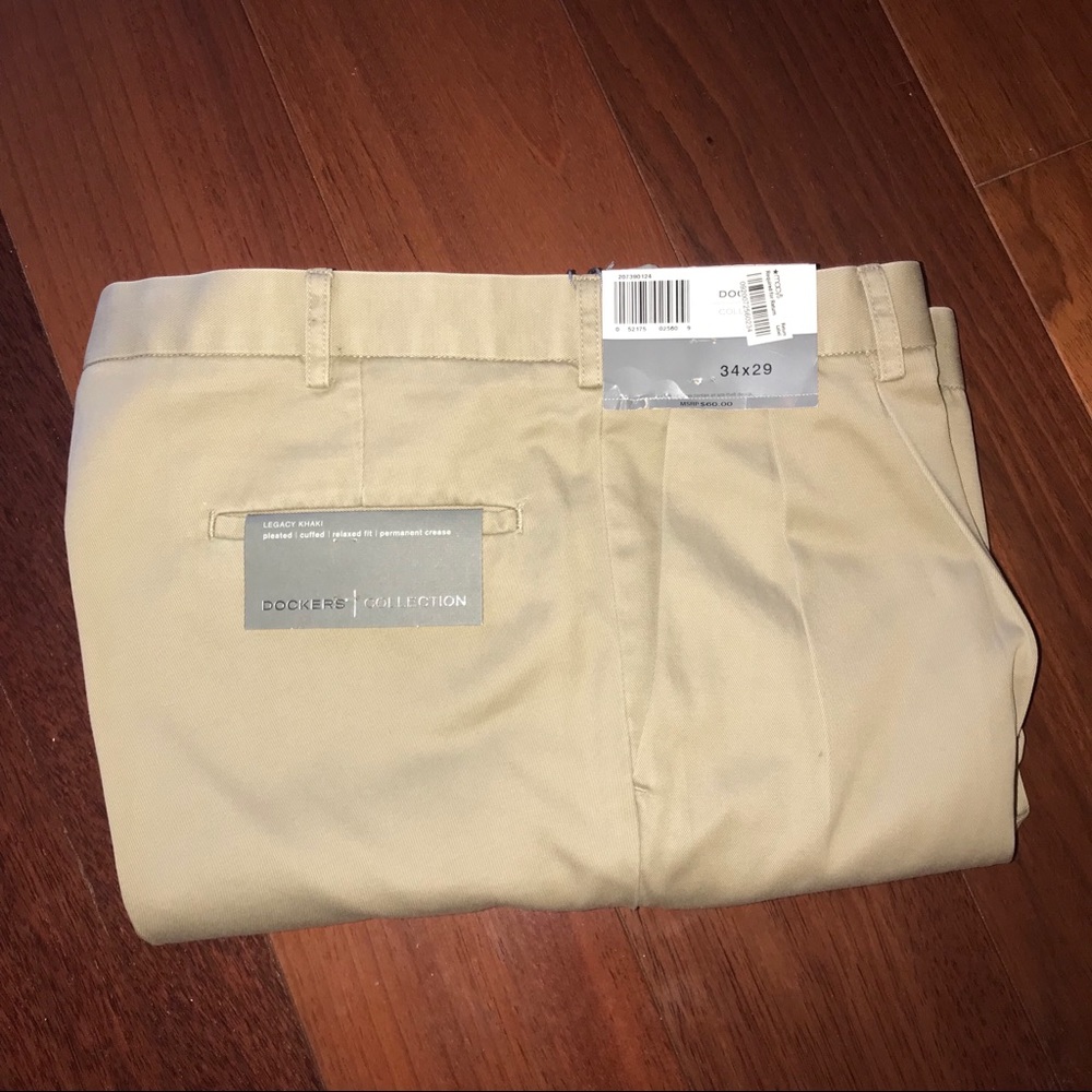 Men’s Dockers Pleated w/Cuffs Khaki Size:34/29